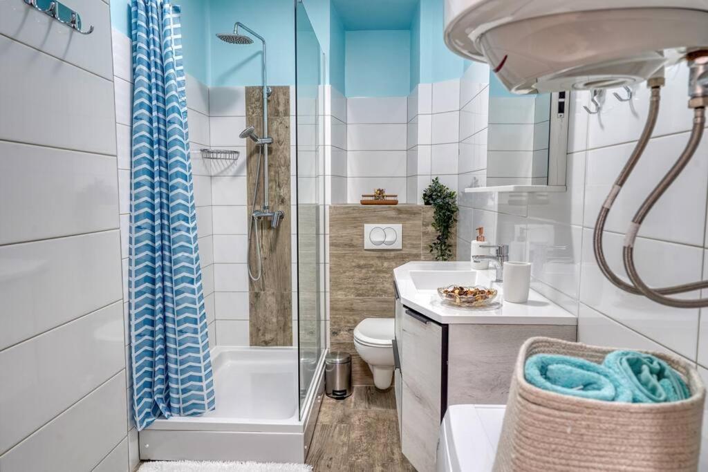 Cozy Modern Apartment Fiume Esterno foto